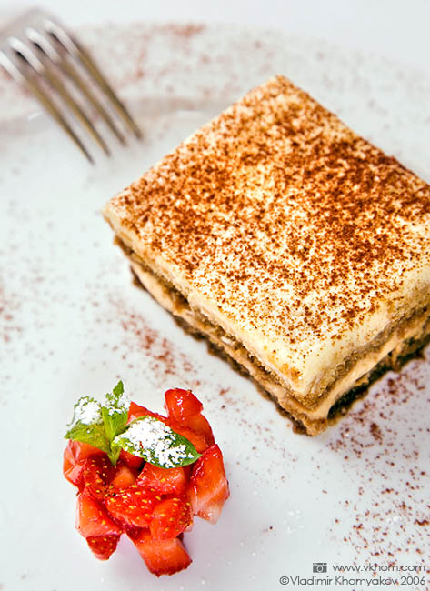 Тірамісу з полуницею