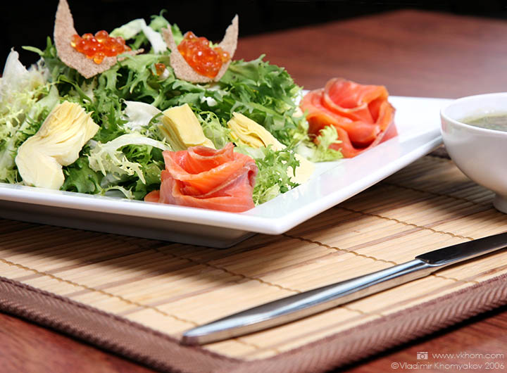 салат Айсберг з лососем