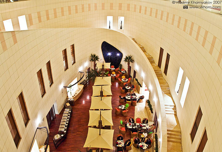 Ресторан в готелі 