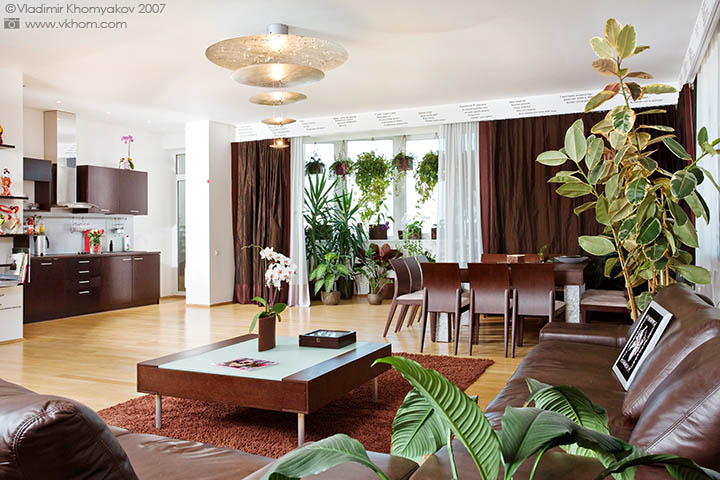 Вітальня зі східними елементами